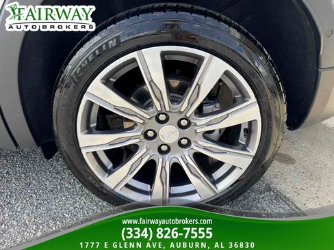 Used 2020 Cadillac XT4 Premium Luxury FWD image 34