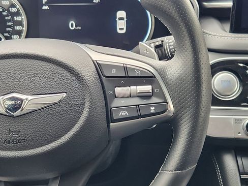 Used 2023 Genesis G70 2.0T image 29