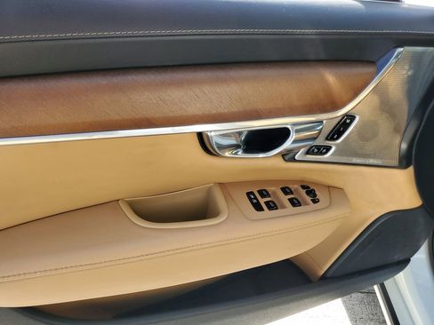 Used 2017 Volvo S90 T6 Inscription w/ Vision Package AWD/4WD image 19
