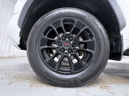 Certified 2022 Toyota Tundra Limited w/ TRD Off-Road Package AWD/4WD image 10