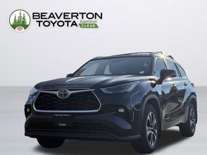Used 2023 Toyota Highlander XLE
