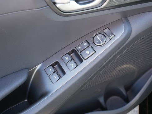 Used 2021 Hyundai Ioniq SEL FWD image 19
