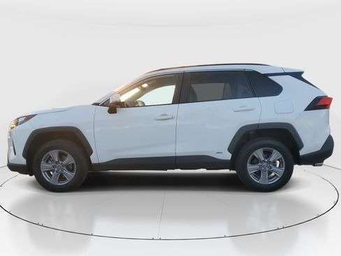 Used 2023 Toyota RAV4 XLE image 6