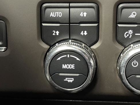 Used 2025 GMC Sierra 3500 Denali w/ Denali Reserve Package image 24