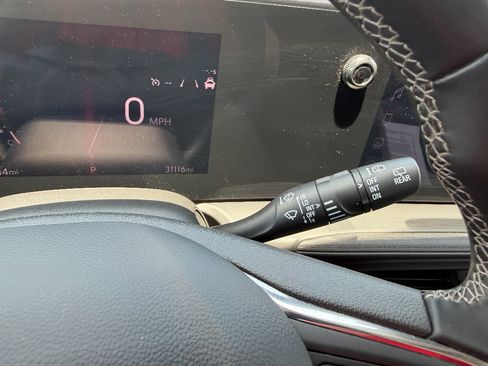 Used 2024 Buick Encore GX Preferred FWD image 32