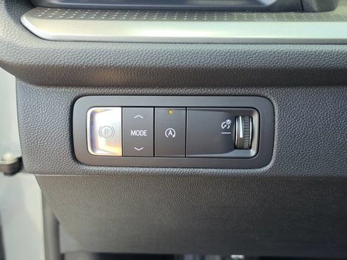 New 2026 Chevrolet Traverse LT w/ Enhanced Driving Package FWD image 31