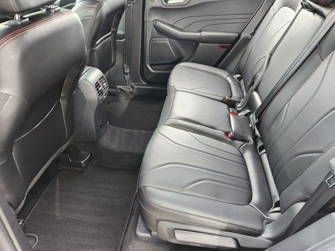 Used 2025 Ford Escape ST-Line Elite w/ Premium Technology Package image 30