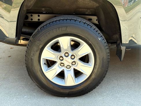 Used 2018 GMC Canyon SLE w/ SLE Convenience Package image 38