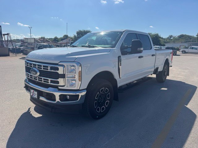 Used 2024 Ford F250 XLT AWD/4WD image 9