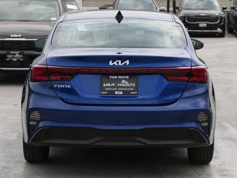 Used 2024 Kia Forte LXS FWD image 5