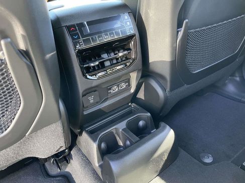 New 2025 Jeep Grand Cherokee L Limited AWD/4WD image 29