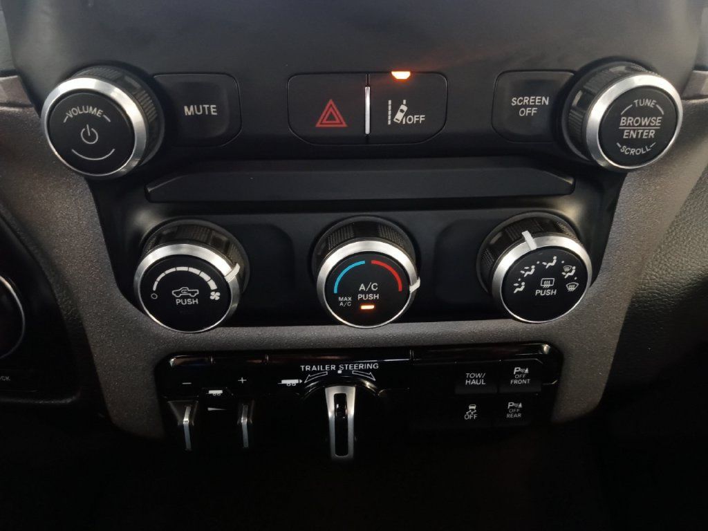 Used 2023 RAM 1500 Tradesman w/ Trailer Tow Group AWD/4WD image 4