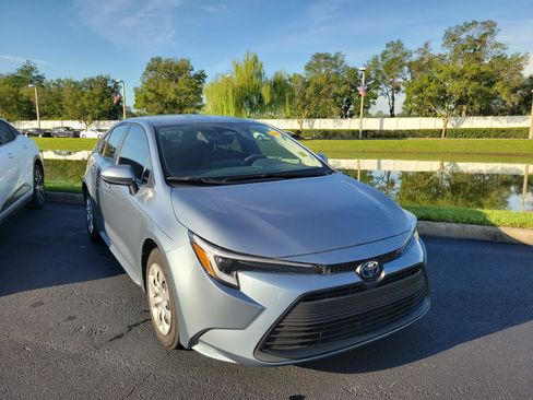 Used 2023 Toyota Corolla LE FWD image 29