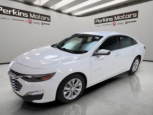 Used 2025 Chevrolet Malibu LT image 1