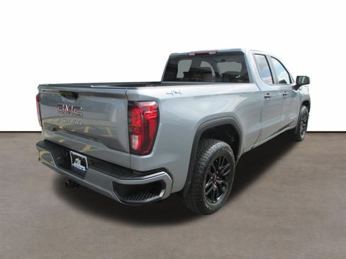 Used 2023 GMC Sierra 1500 Pro w/ Graphite Edition AWD/4WD image 3