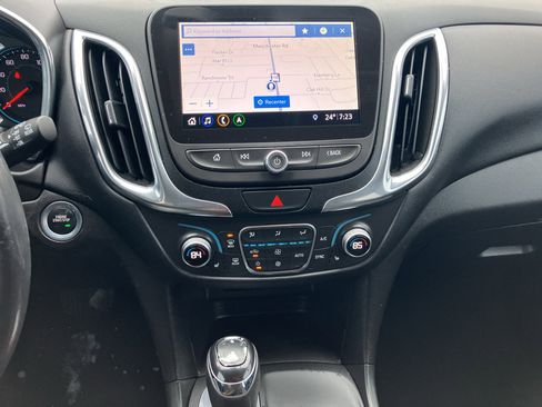 Used 2019 Chevrolet Equinox LT w/ Sun & Navigation Package image 21