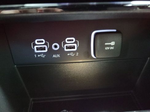 New 2025 Jeep Grand Cherokee L Limited image 30