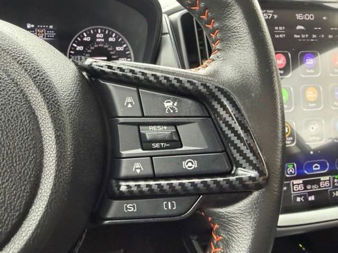 Used 2024 Subaru Crosstrek 2.5i Limited AWD/4WD image 17
