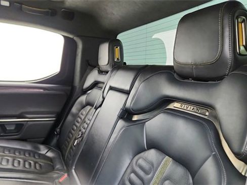 Used 2022 Rivian R1T Adventure image 28