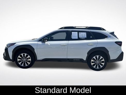 Used 2025 Subaru Outback Limited AWD/4WD image 3