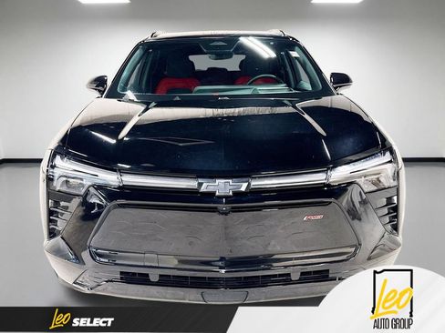 Used 2024 Chevrolet Blazer EV RS AWD/4WD image 2