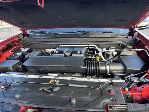 Certified 2024 Chevrolet Colorado ZR2 w/ ZR2 Convenience Package III image 10