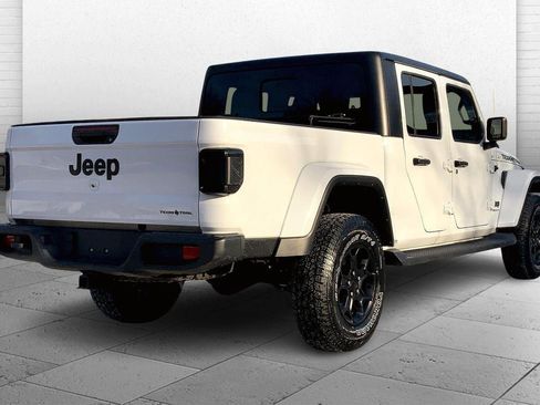 Used 2023 Jeep Gladiator Sport image 12