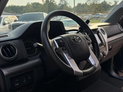 Used 2014 Toyota Tundra SR5 AWD/4WD image 10