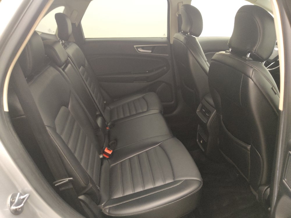Used 2018 Ford Edge SEL w/ Equipment Group 201A AWD/4WD image 19