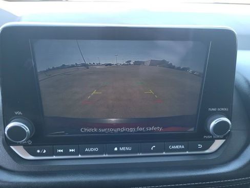 Certified 2023 Nissan Rogue SV FWD image 17