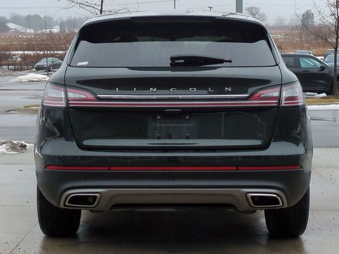 Used 2022 Lincoln Nautilus Reserve image 5