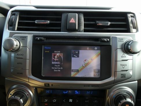 Used 2017 Toyota 4Runner TRD Off-Road Premium image 28