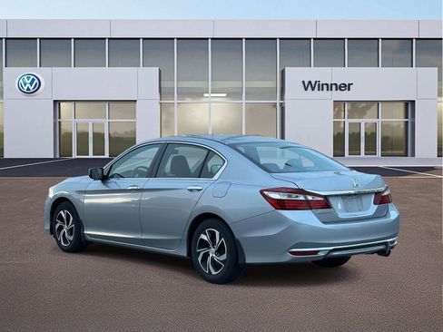 Used 2017 Honda Accord LX image 2