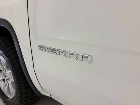 Used 2018 GMC Sierra 1500 SLE w/ SLE Value Package AWD/4WD image 23