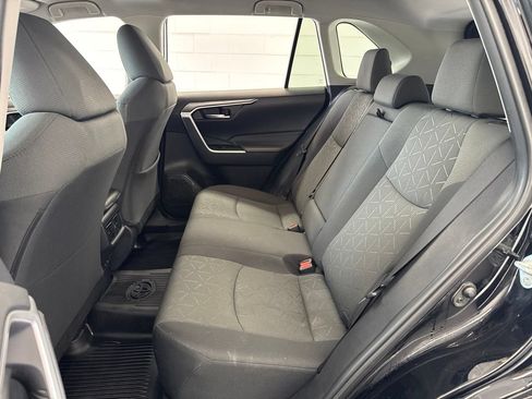 Certified 2021 Toyota RAV4 XLE w/ XLE Grade Weather Package AWD/4WD image 38