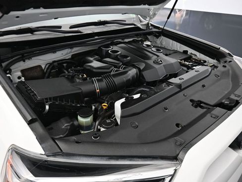 Used 2019 Toyota 4Runner SR5 image 53