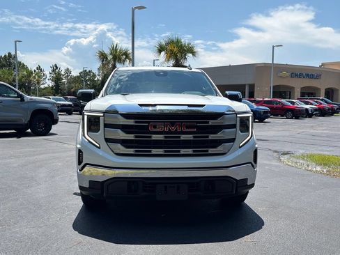 Used 2024 GMC Sierra 1500 SLE AWD/4WD image 2