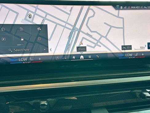 Certified 2024 BMW X5 xDrive40i w/ M Sport Package image 13