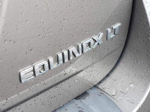 Used 2011 Chevrolet Equinox LT w/ Driver Convenience Package image 12