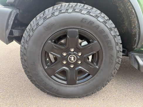 Used 2025 Ford Bronco Outer Banks AWD/4WD image 9