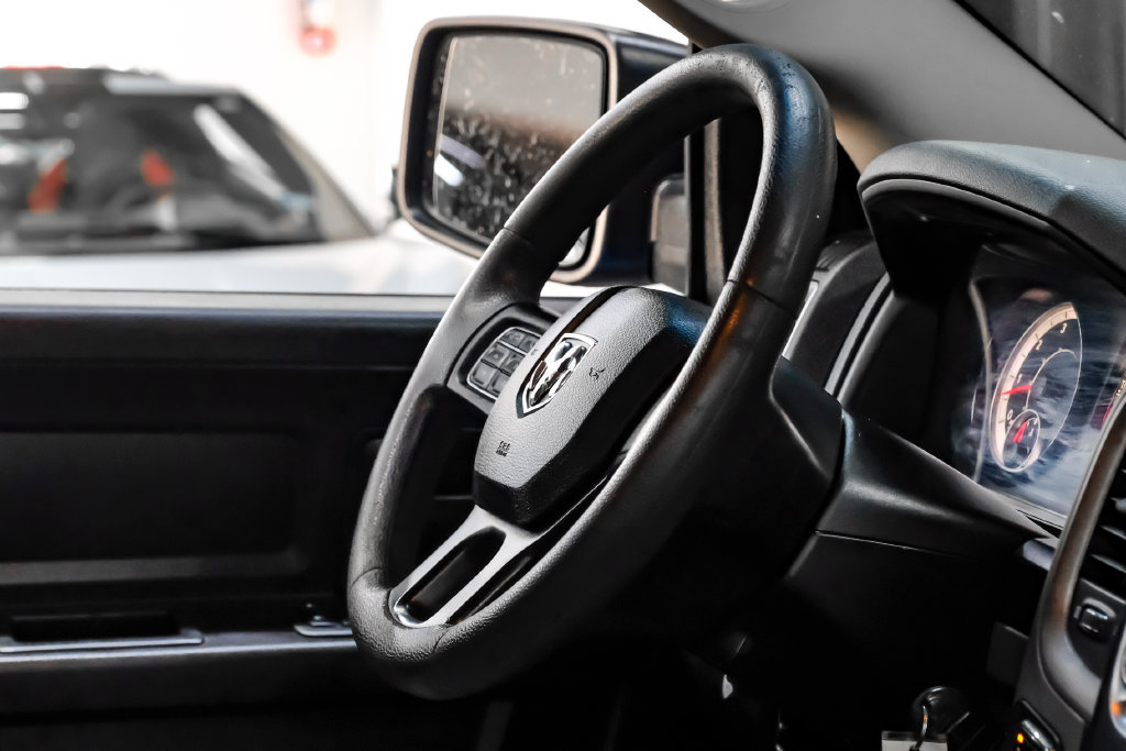 Used 2019 RAM 1500 Express w/ Express Value Package AWD/4WD image 15