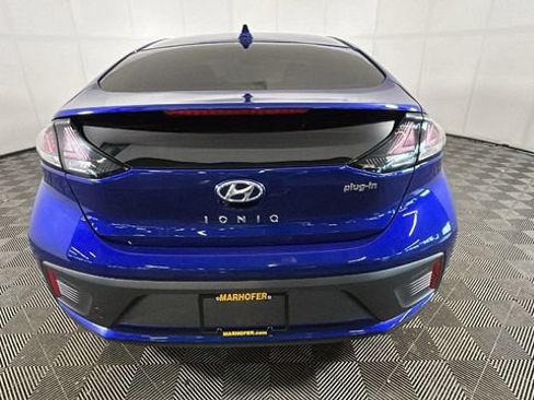 Used 2022 Hyundai Ioniq SEL FWD image 3