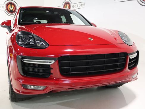 Used 2016 Porsche Cayenne GTS AWD/4WD image 25