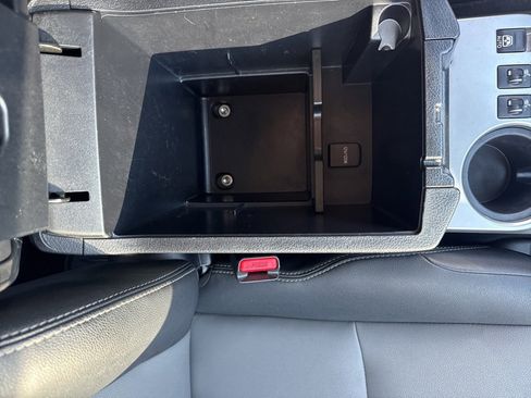 Certified 2020 Toyota 4Runner SR5 Premium image 25