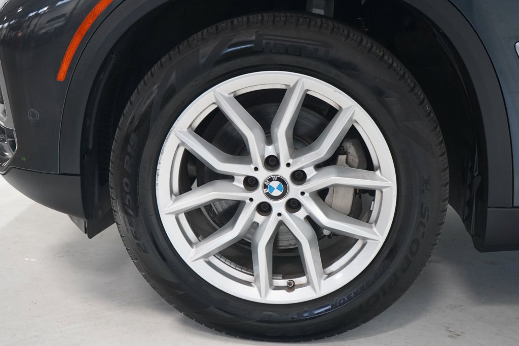 Used 2022 BMW X5 xDrive40i w/ Premium Package AWD/4WD image 11