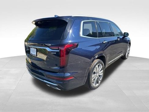 Certified 2022 Cadillac XT6 Premium Luxury w/ Technology Package image 5