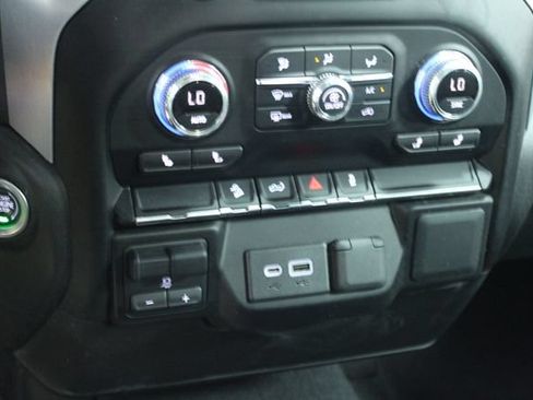 Used 2022 GMC Sierra 3500 SLE w/ Gooseneck/5TH Wheel Package AWD/4WD image 20