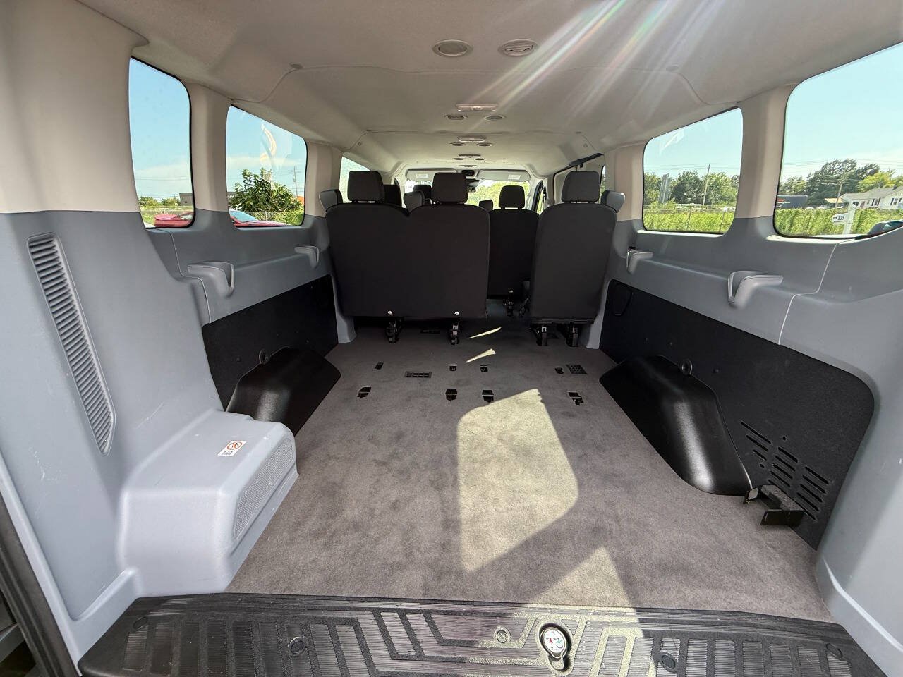 Used 2018 Ford Transit 350 XL RWD image 13