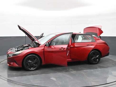 Used 2021 Hyundai Elantra SEL w/ Convenience Package image 47