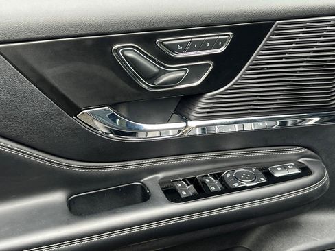 Certified 2022 Lincoln Corsair AWD w/ Equipment Group 101A image 15